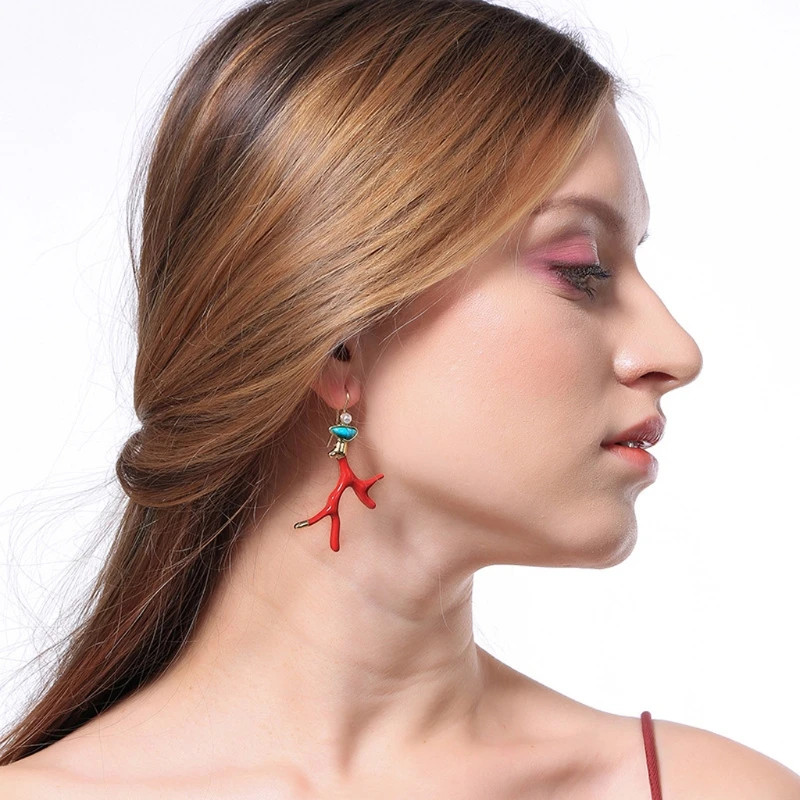 Boucles d'oreilles corail rouge et doré